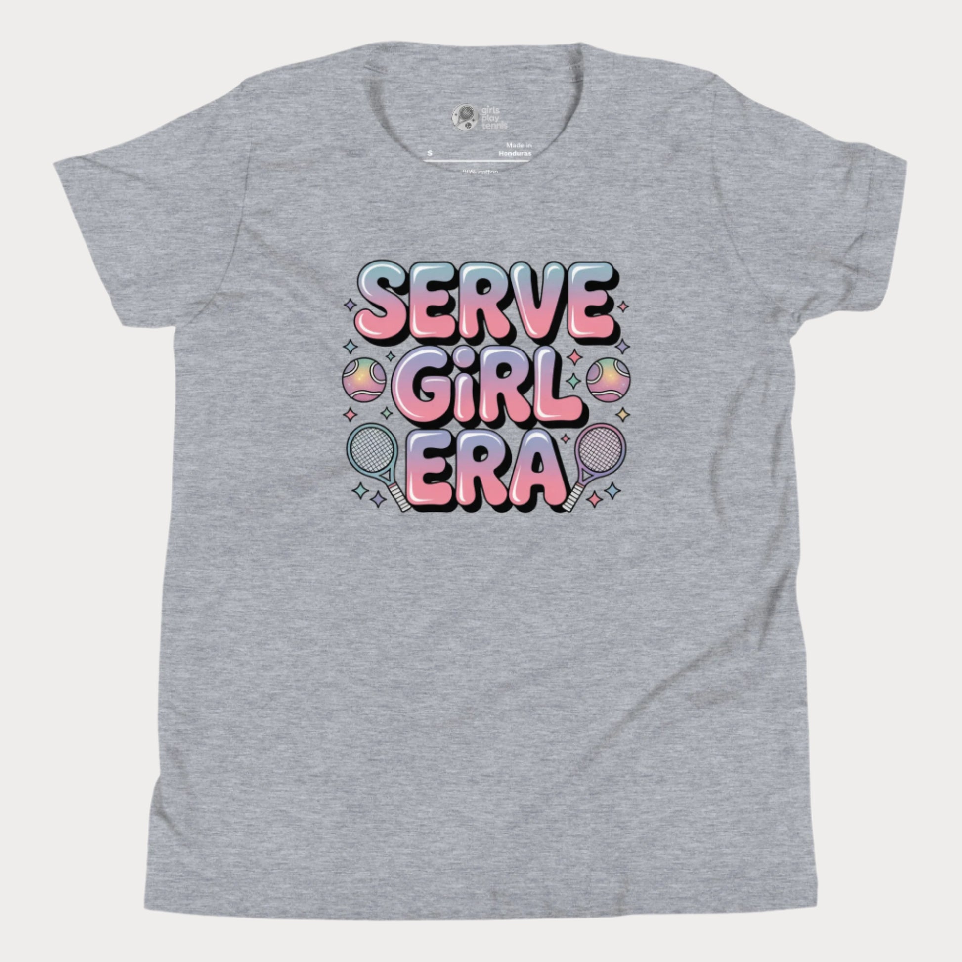 Serve Girl Era tennis t-shirt for girls with bold typography and playful tennis accents – perfect for hard court season.