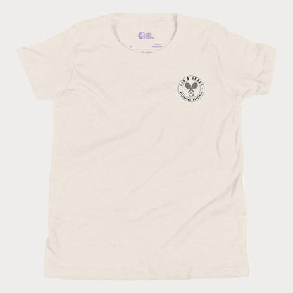 Beige tennis t-shirt with Sip & Serve circular pocket logo – Girls Play Tennis apparel